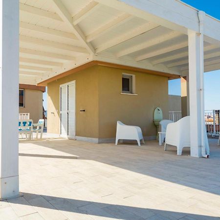 Lovealghero Stanze In Attico Vista Mare Bagian luar foto