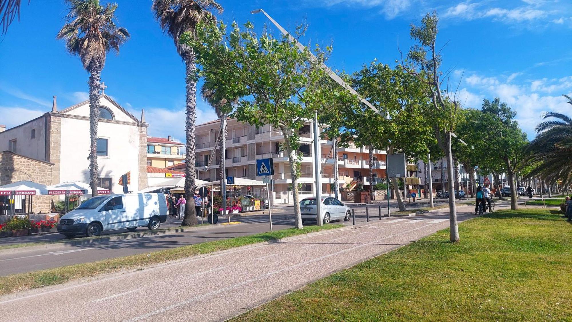 Lovealghero Stanze In Attico Vista Mare Bagian luar foto